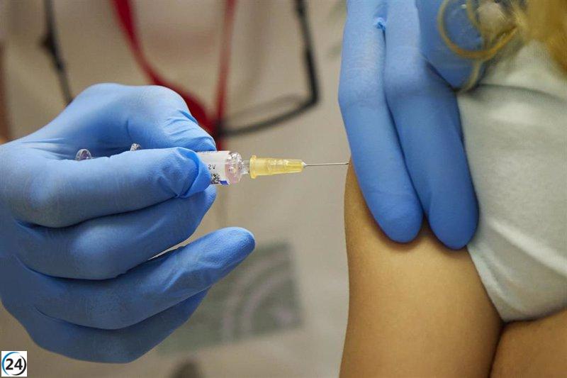 La consejera de Salud promueve la asistencia sin cita previa a los puntos de vacunación contra la gripe este miércoles.