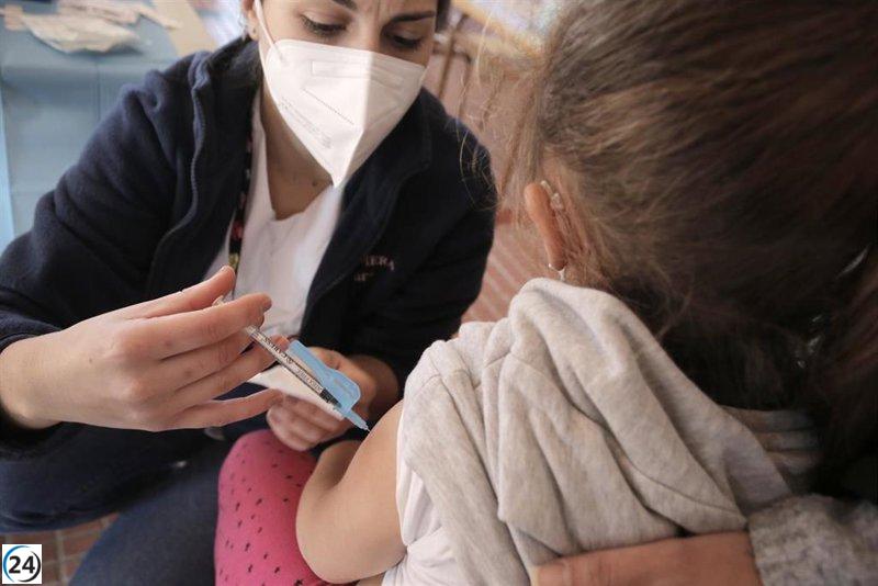 El Tribunal Constitucional desestima el recurso de una madre de Sevilla que se opone a la vacunación de sus hijos contra el Covid