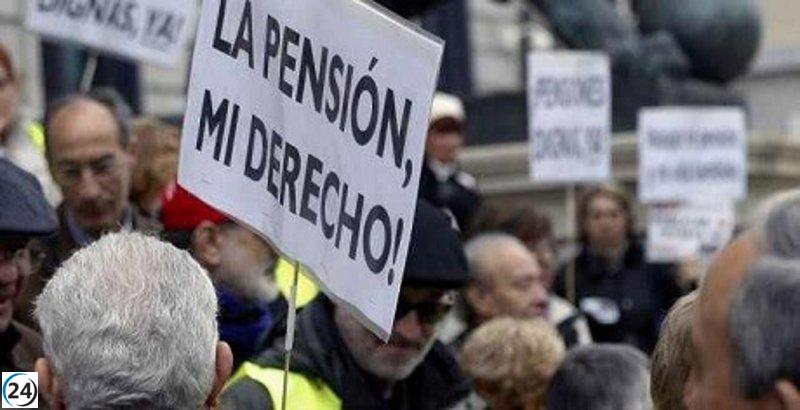 Desigualdad de género en pensiones andaluzas: mujeres cobran 280 euros menos que hombres, denuncia UGT.