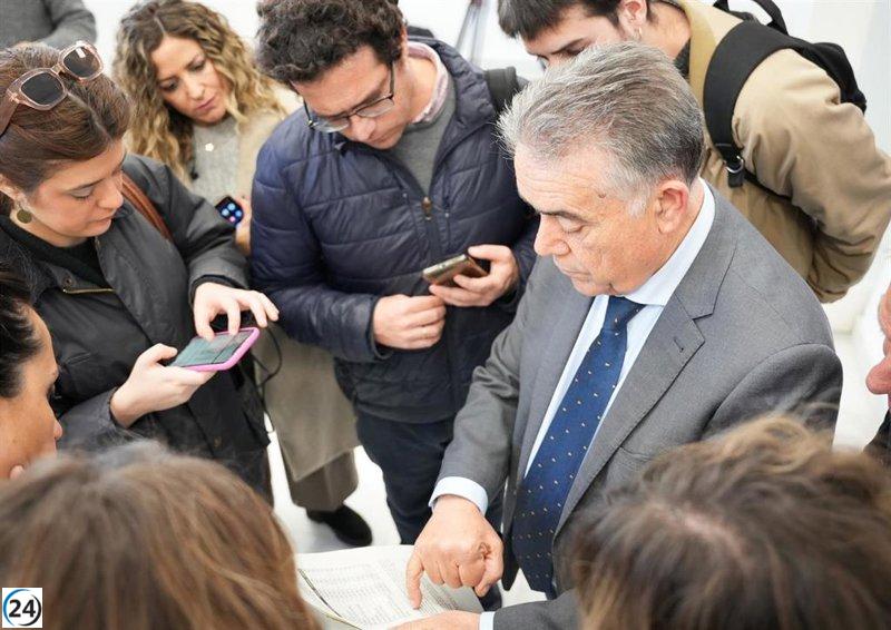 Almonte declara persona non grata a Ribera y Morán