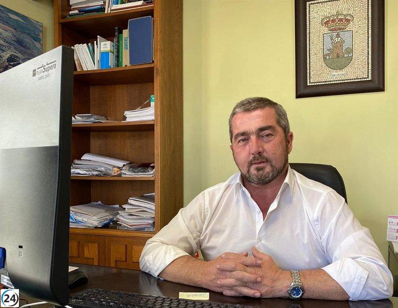 Condenado a seis años por agredir y amenazar al alcalde de Aznalcóllar, en Sevilla.