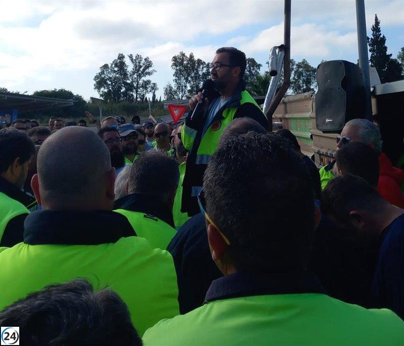Trabajadores de Acerinox en Los Barrios (Cádiz) rechazan contundentemente acuerdo laboral del CARL.