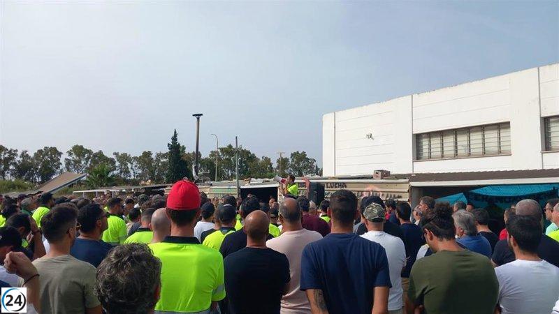 El gobierno convoca a los empleados de Acerinox para discutir el convenio de trabajo de cinco turnos.