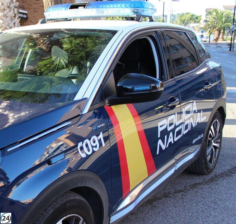 Un hombre armado detenido tras atrincherarse en Marbella con su compañero de piso como rehén