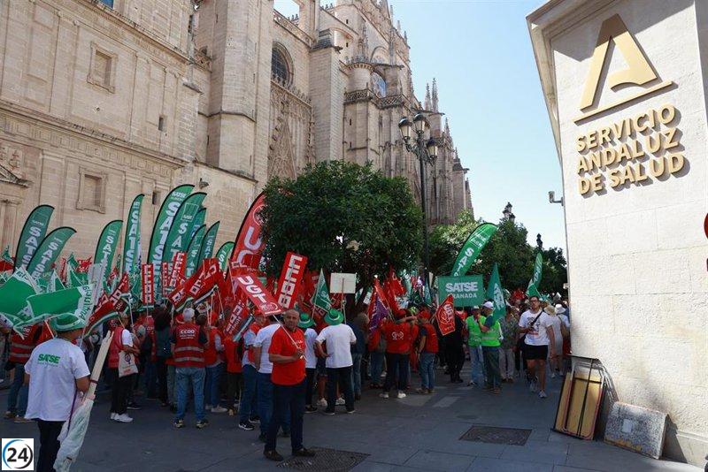 Huelga de tres horas en la sanidad pública andaluza por incumplimiento de acuerdos de la Junta.