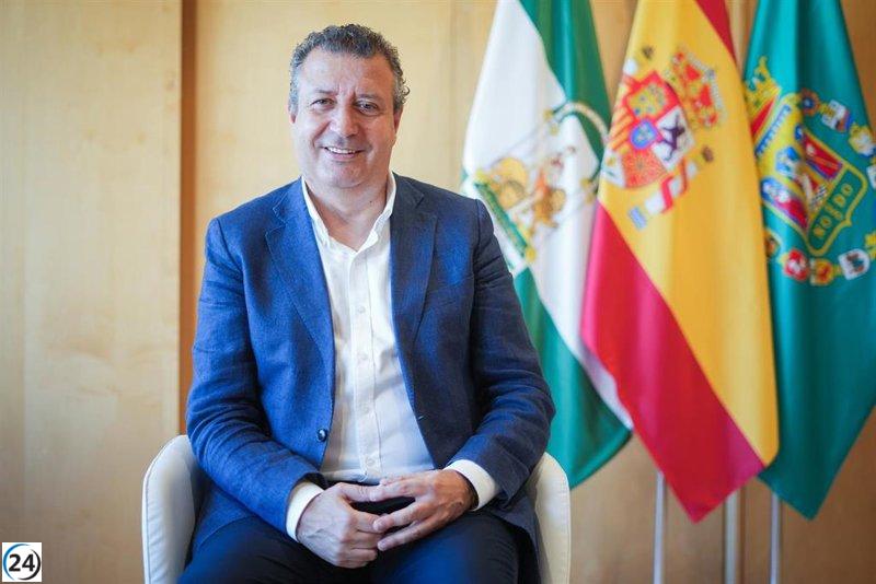 Javier Fernández elogia renovación del PSOE con los ERE, apoya repetición de Espadas y destaca deseo de Muñoz de resarcirse.