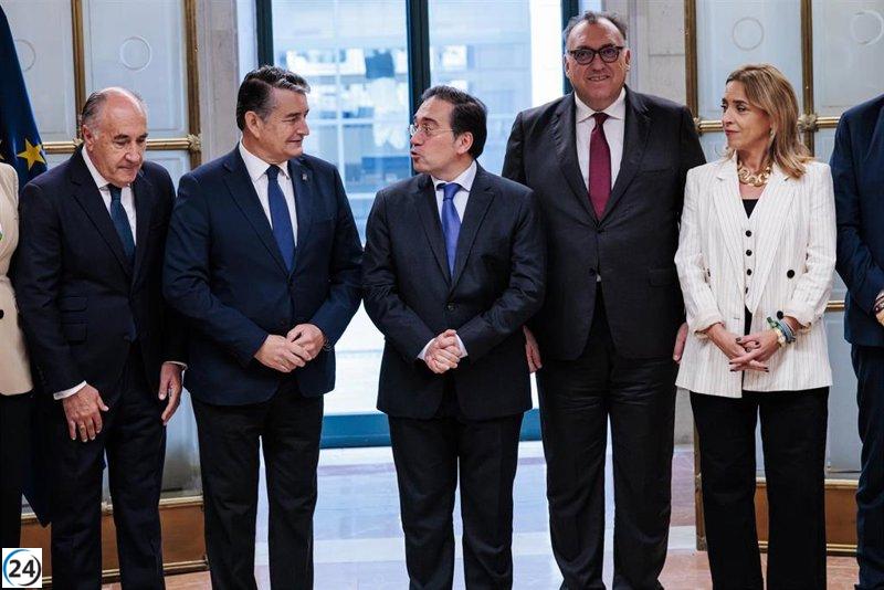Albares insta a Londres a aprobar acuerdo sobre Gibraltar antes del 10 de noviembre para evitar controles en la Verja.