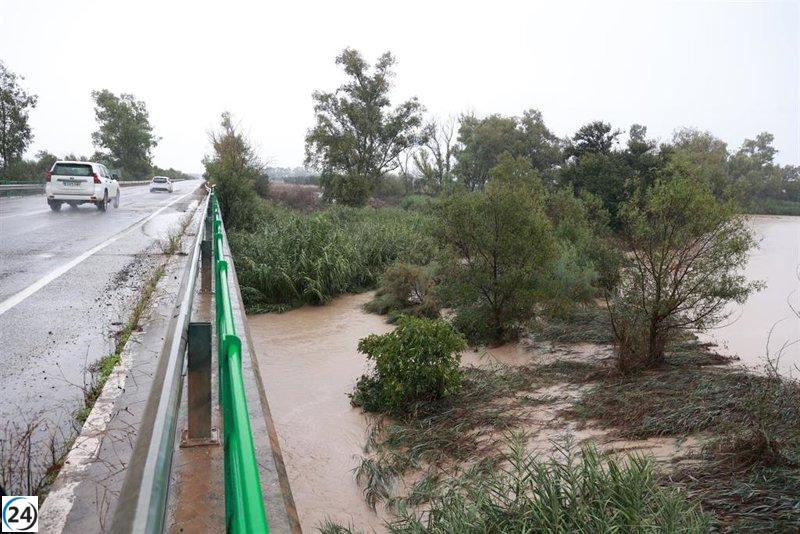 Temporal deja 25 carreteras cerradas en Andalucía, 19 en Cádiz.