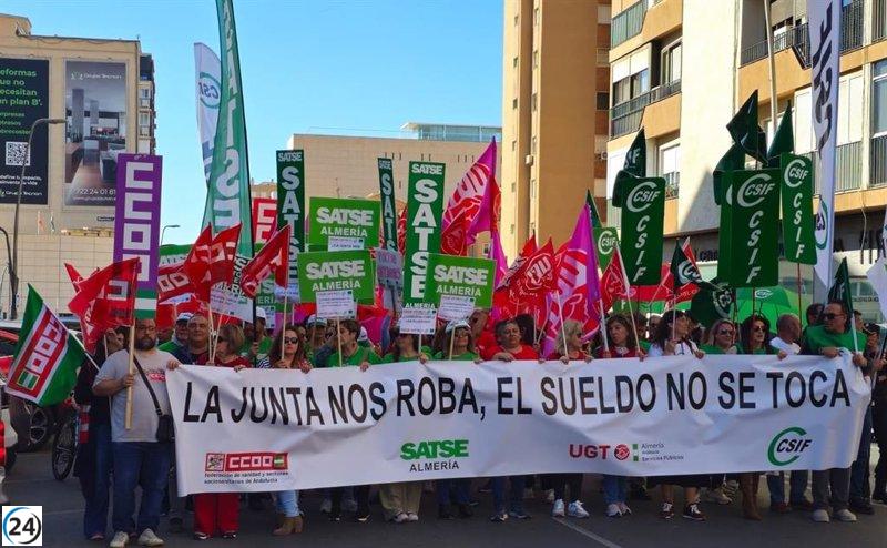 Sindicatos como CSIF, SATSE, CCOO y UGT marchan nuevamente contra la inacción de la Consejería de Salud.