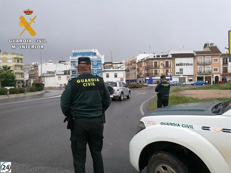 Alcalde de Puente Genil solicita reforzar la Guardia Civil tras trágico incidente con fallecido.