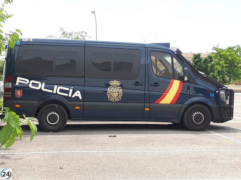 Detenido en Granada por asaltar a una monja de 70 años y robarle 460 euros, un móvil y lotería.