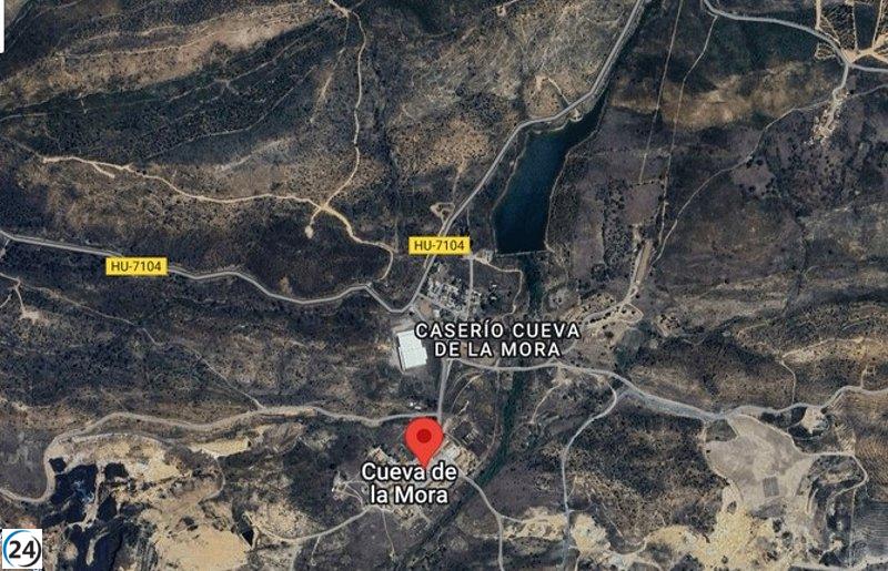 La lluvia complica las labores en el embalse de Almonaster (Huelva), donde la presión del muro ha disminuido levemente.