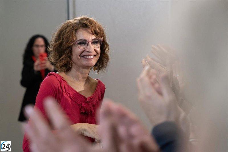 Montero critica al PP por su apoyo a las pensiones: 