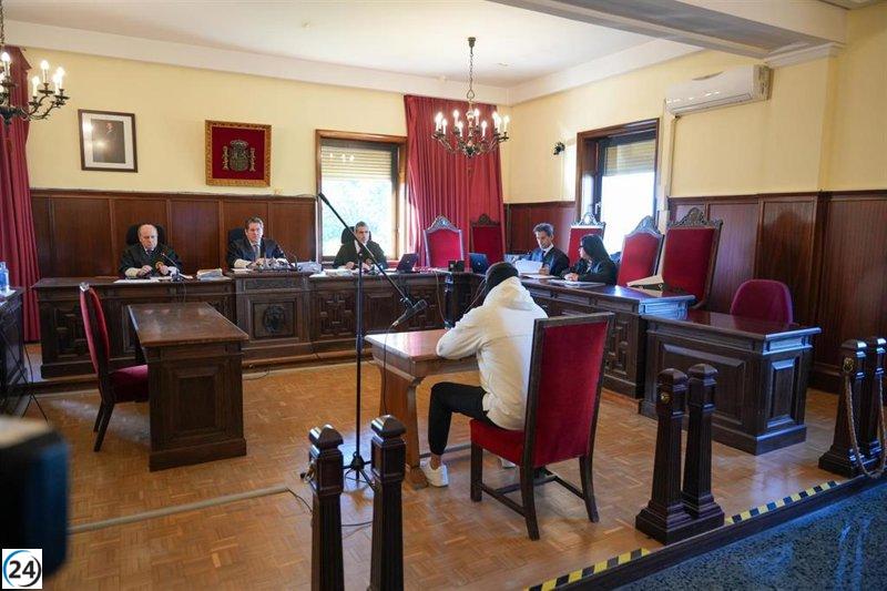Sentenciado a tres años y siete meses de prisión por el atropello mortal de una bebé en Castilblanco, Sevilla.