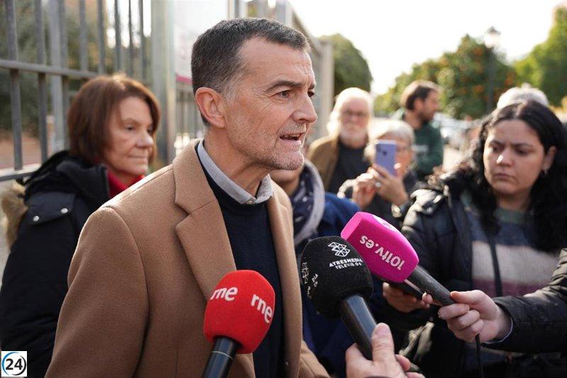 Maíllo pide a la UE una respuesta firme a los aranceles de Trump: 