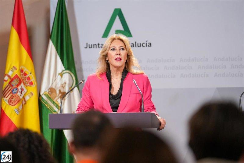 Andalucía pide a Montero una fecha para derribar el Algarrobico y critica la expropiación como un retroceso.