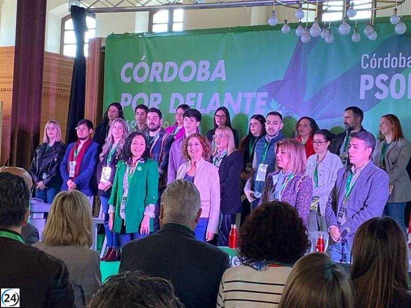 Montero insta al PP a elegir el camino justo y distanciarse de Vox por los aranceles de Trump.