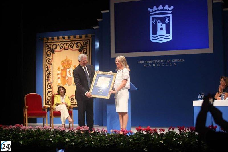 Marbella honra a Mario Vargas Llosa con dos días de luto oficial tras su fallecimiento.