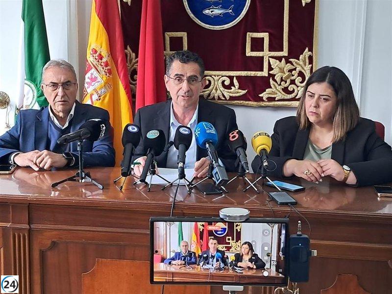 Alcaldes de la Costa de Cádiz piden urgentes medidas ante la huelga que pone en jaque la pesca del atún rojo.