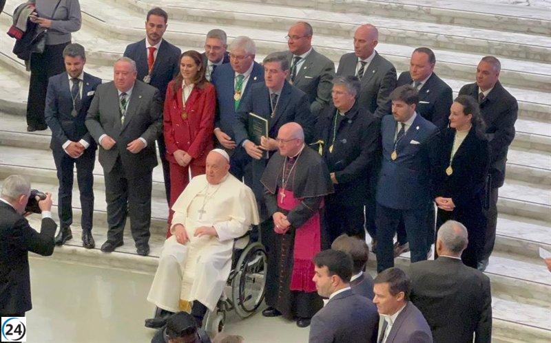 La Hermandad Matriz de Almonte resalta el compromiso del papa Francisco con las comunidades vulnerables.