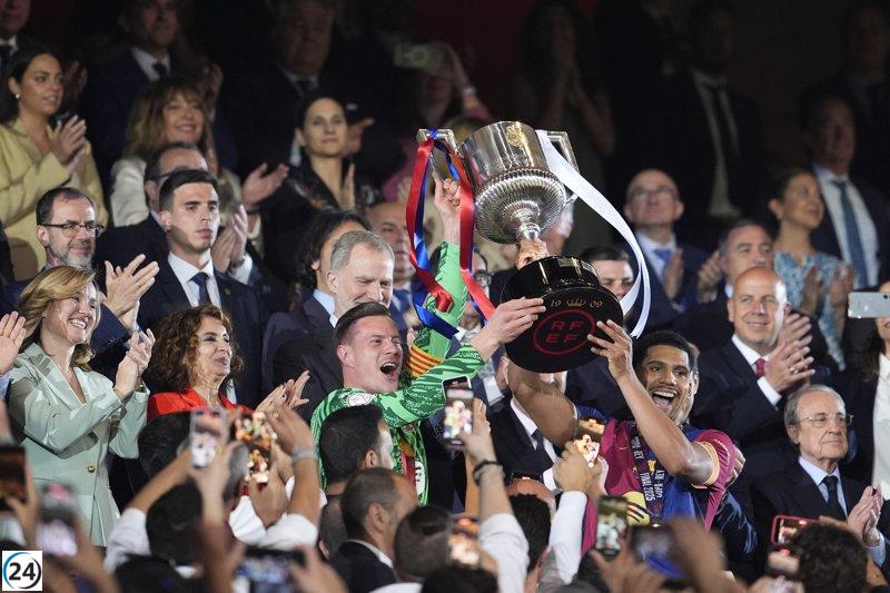 El Barça se corona campeón y deja al Real Madrid en la sombra.