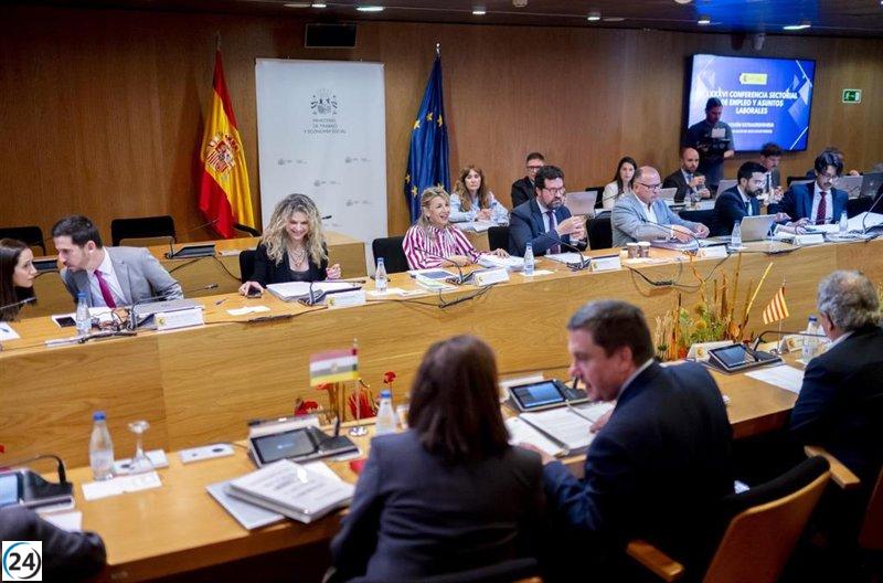 Andalucía, Extremadura y Murcia respaldan su crítica a Yolanda Díaz: