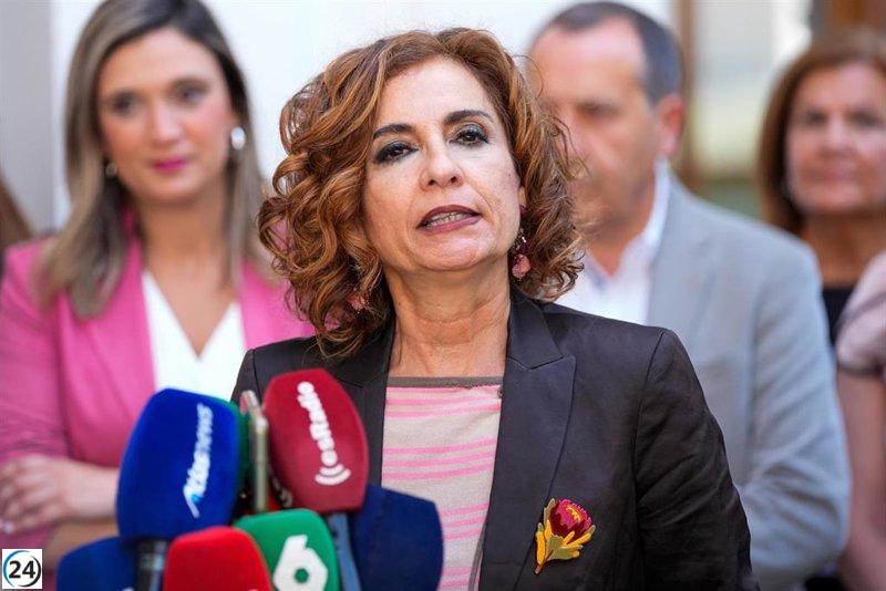 Montero afirma que el PP se ha desorientado y exige a Feijóo que respete a Sánchez y se disculpe por sus insultos.