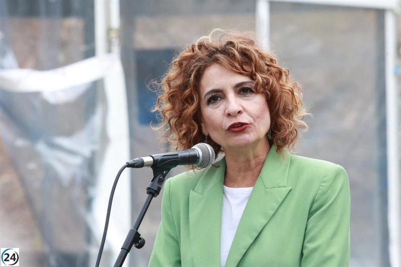 El Gobierno dará el visto bueno este martes a la revisión de las transferencias a comunidades y municipios.
