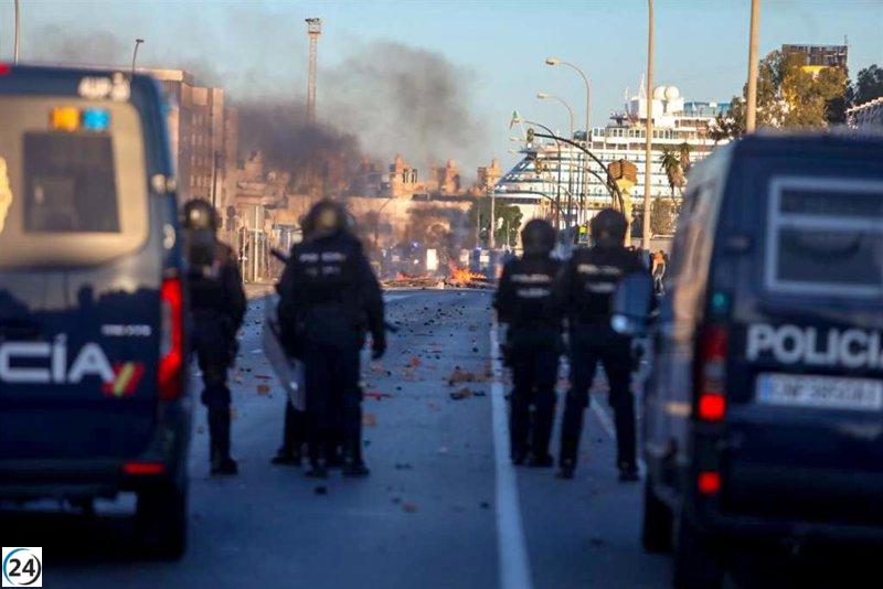 Sindicatos y empresarios se retiran sin acuerdo, la huelga del metal en Cádiz continúa.