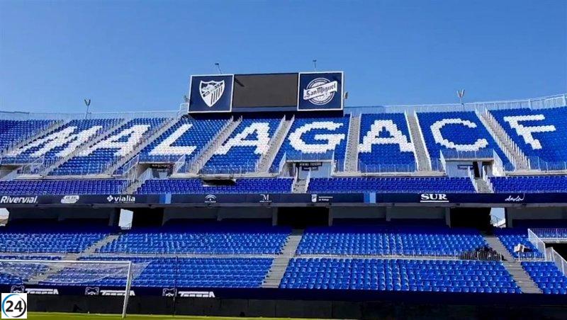 La Junta apoya la decisión de no albergar el Mundial en Málaga y garantiza la remodelación de La Rosaleda.