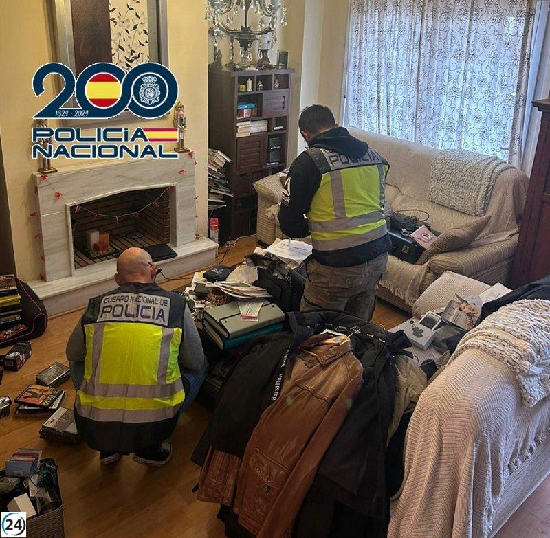 Desmantelan en Málaga una estafa piramidal que estafó más de 4,6 millones en inversiones inmobiliarias fraudulentas.