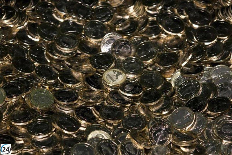 Andalucía reduce su deuda al 19,1% en 2024, superando la media de comunidades autónomas, revela el Banco de España.