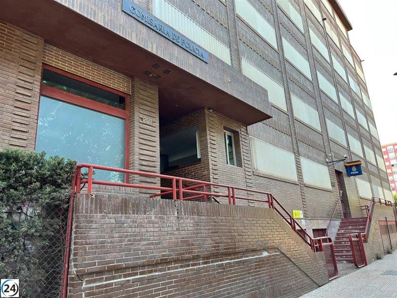 Policía arrestado en Almería queda en libertad condicional y con restricción de acercamiento a su pareja retenida.
