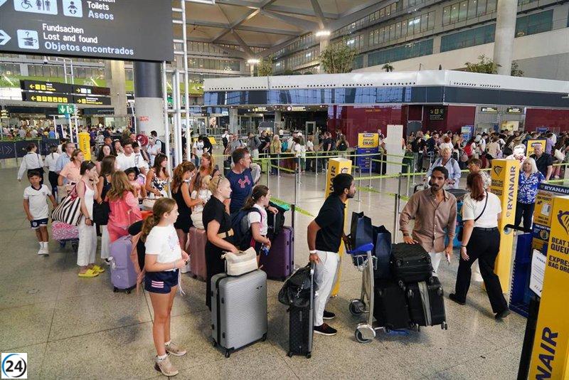 Aeropuertos de Andalucía inician agosto con 3.333 vuelos, de los cuales 2.342 son internacionales y el 73% provienen de Málaga.
