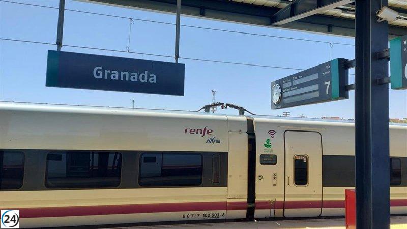 El primer AVE de la mañana Granada-Madrid no parte, pasajeros trasladados a otro tren.