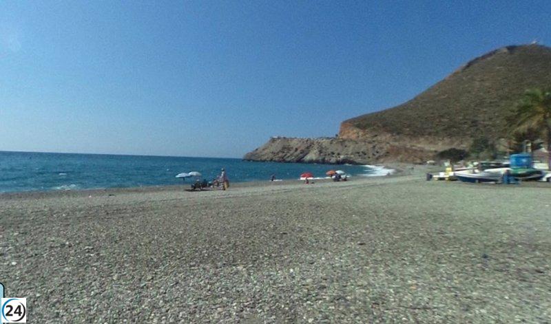 Tragedia en la playa del Sotillo: fallece una mujer nadando en Castell de Ferro, Granada.