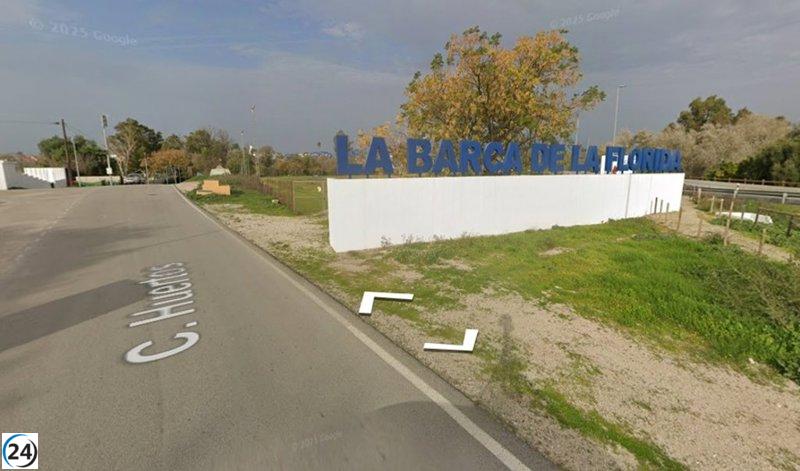 Fallece un motociclista tras colisionar con un muro en La Barca, Jerez.