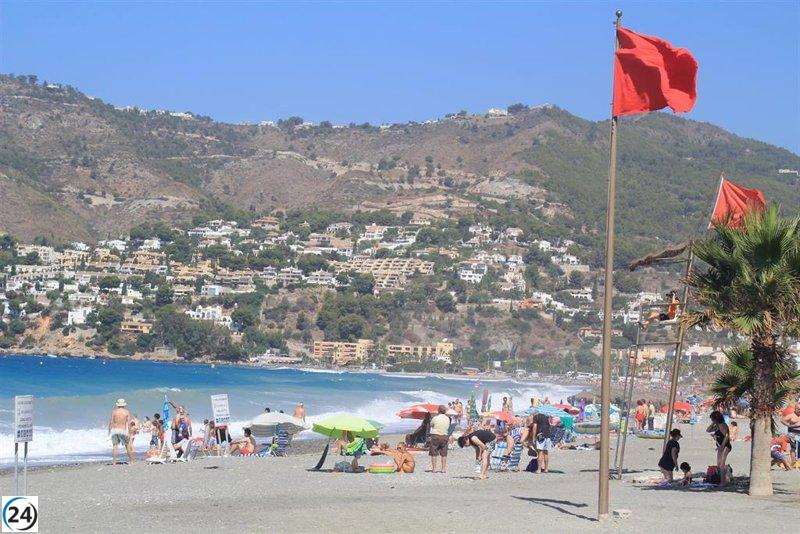 Alerta para aficionados a motos de agua y surf en Almuñécar: se prevén fuertes vientos en las playas.