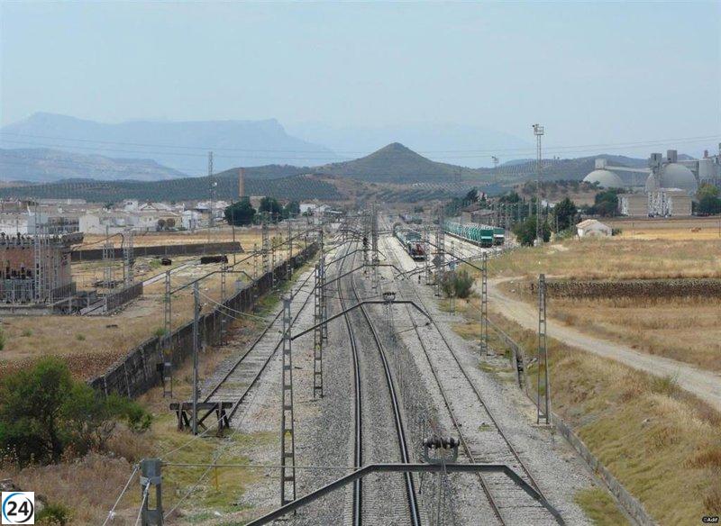 Este fin de semana, Andalucía verá el paso de aproximadamente 660 trenes en la operación de regreso veraniego.