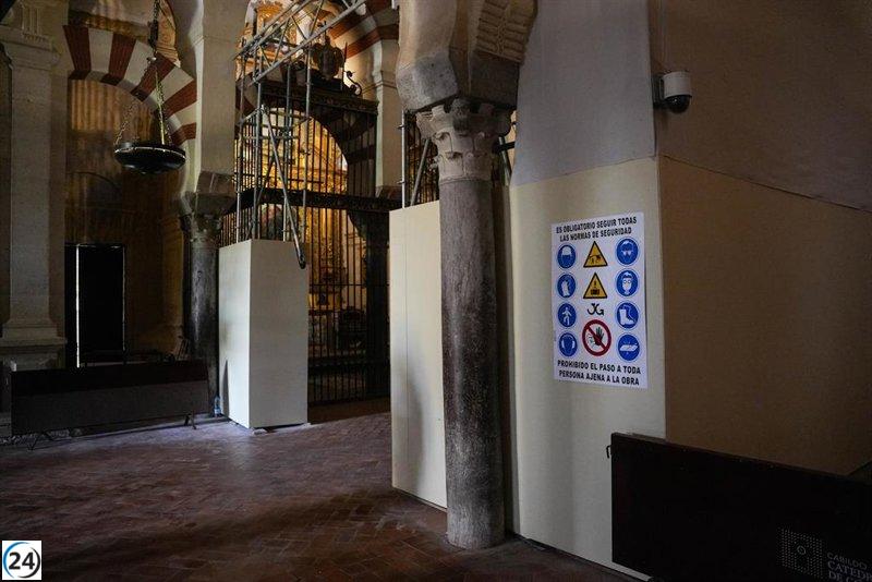 Peritaje determina que el incendio en la Mezquita de Córdoba fue causado accidentalmente por una barredora eléctrica.