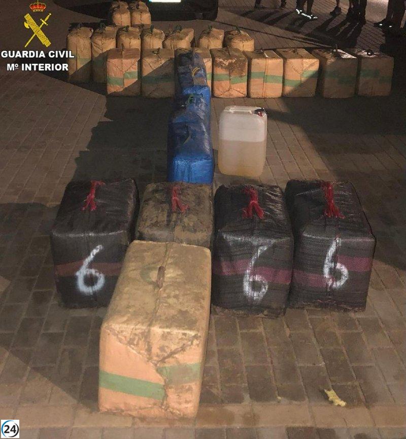 Capturado en Chipiona mientras trataba de introducir más de 1.300 kilos de hachís.