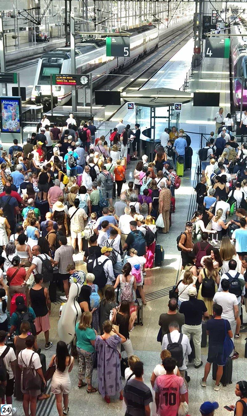 El PP-A exige al Gobierno, en el Parlamento, soluciones para resolver la crisis del transporte ferroviario.