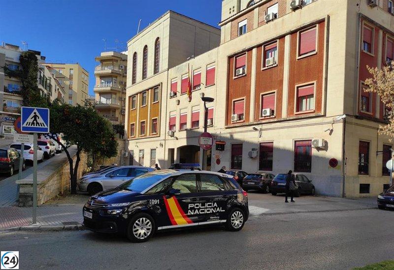 Detenido y encarcelado el sospechoso del asesinato de un comerciante en Jaén tras su entrega a las autoridades.