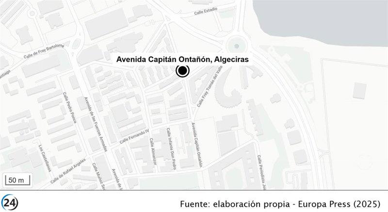 Cocinero de Algeciras es rescatado en helicóptero tras sufrir severas quemaduras en la cara.