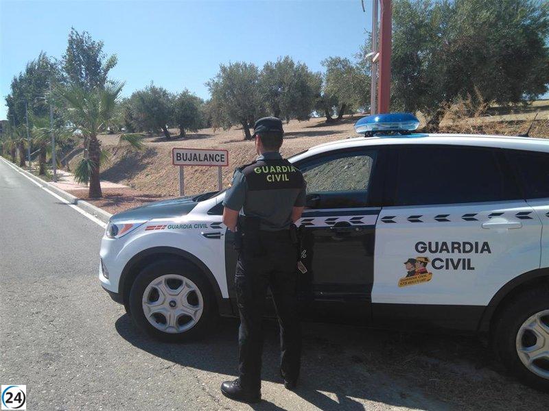 Despliegue masivo de la Guardia Civil en Bujalance: 70 agentes, drones y helicópteros contra el narcotráfico.