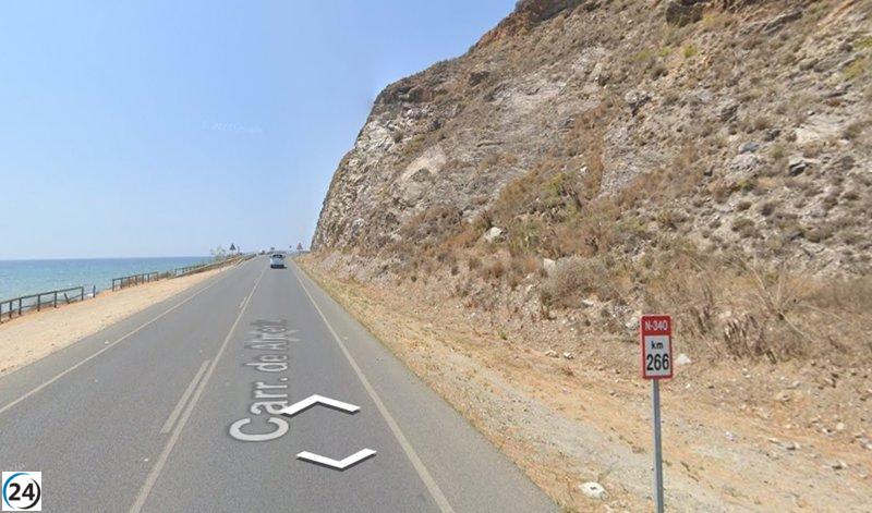 Un ciclista de 35 años pierde la vida tras un atropello en la costa de Vélez-Málaga.
