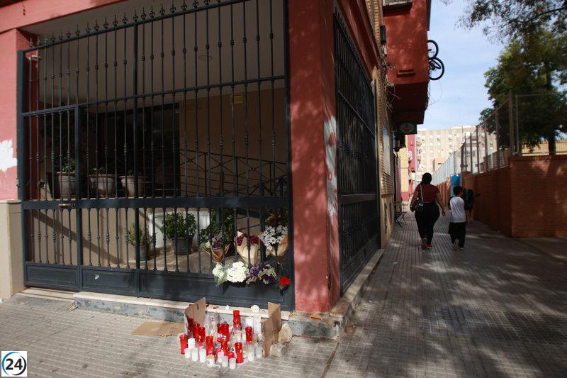 Educación indaga sobre el fallecimiento de una niña tras caer desde el balcón en Sevilla.