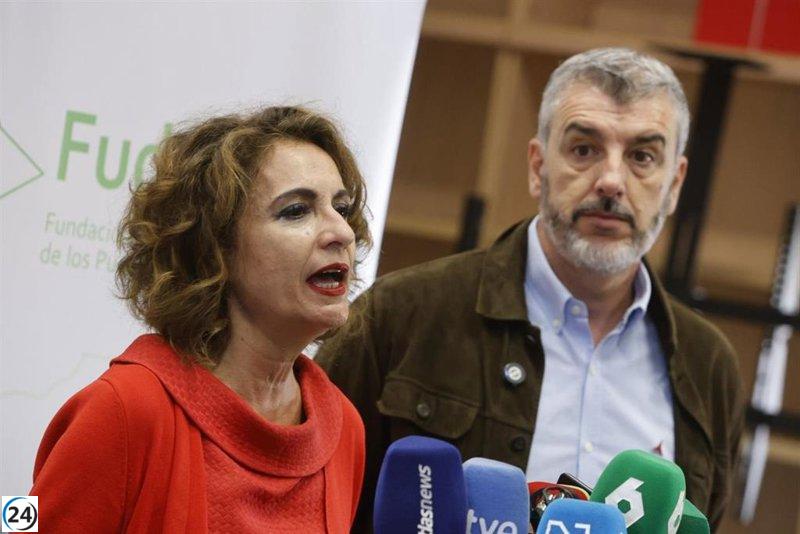 Montero critica la inacción de Moreno ante la crisis de cribados y señala a Sanz como un consejero de Sanidad insuficiente.