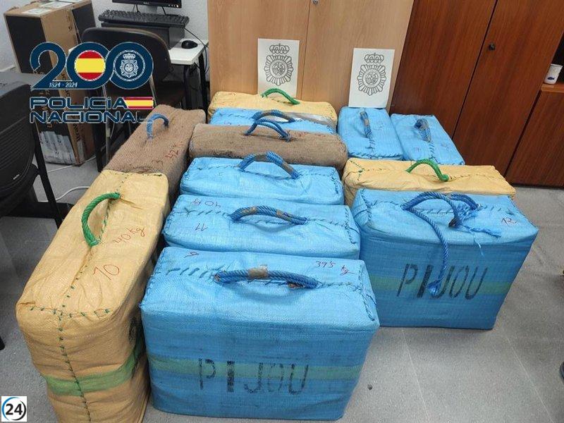 Capturan en Camas a un hombre con 500 kg de hachís tras una intensa persecución que dejó a un agente herido.