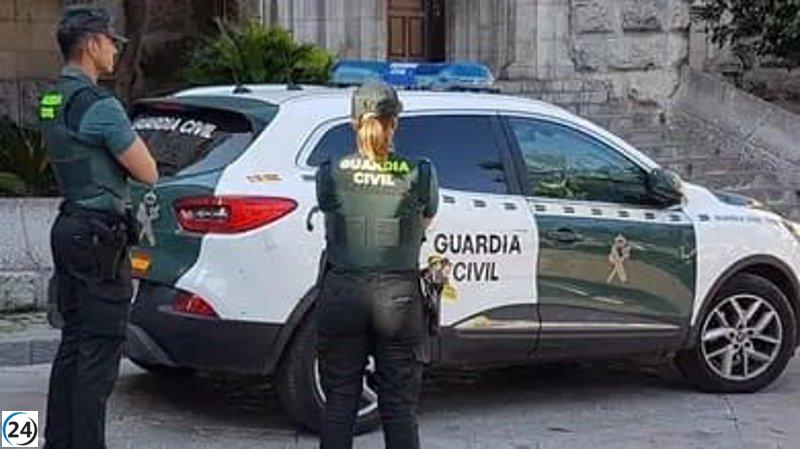Arrestado por embestir deliberadamente a una mujer de 30 años en El Pedroso, Sevilla.